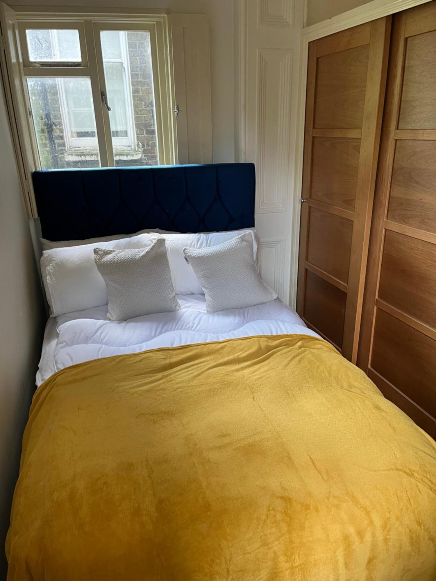 Newly Refurbished- Awesome Very Flat In Famous Notting Hill With A Balcony London