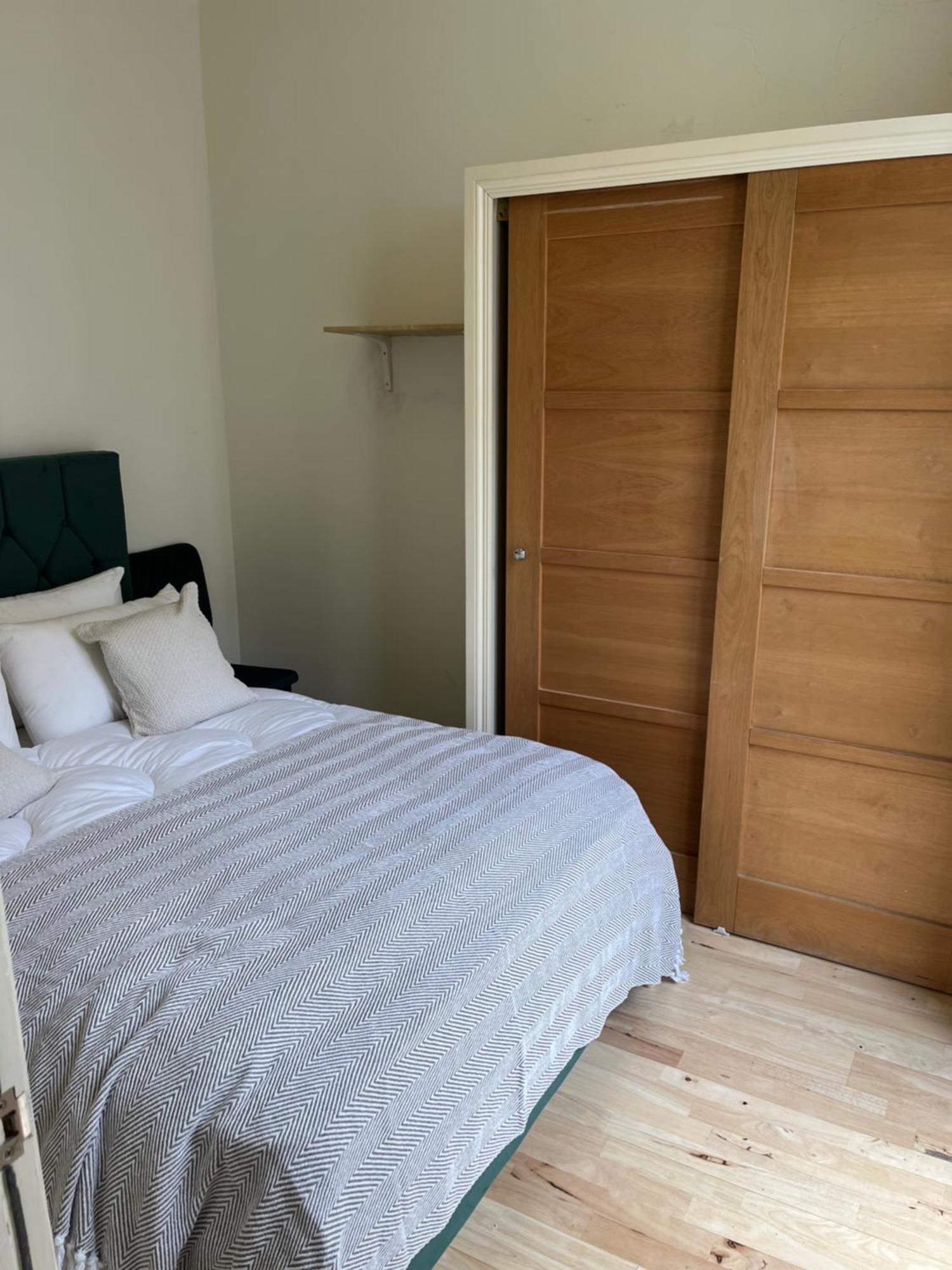 Apartment Newly Refurbished- Awesome Very Flat In Famous Notting Hill With A Balcony *
